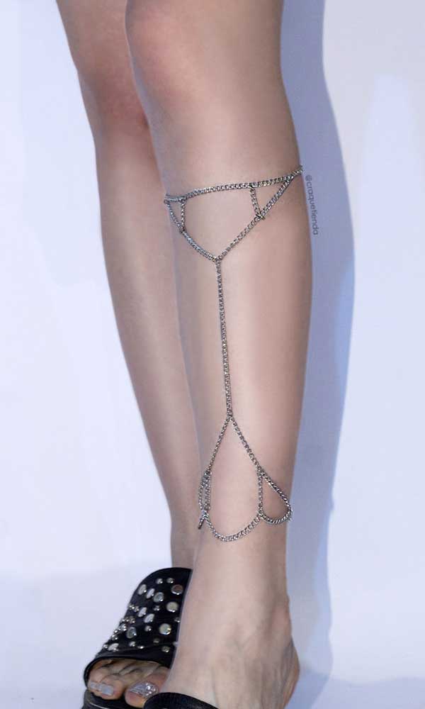 Zoe leg chain